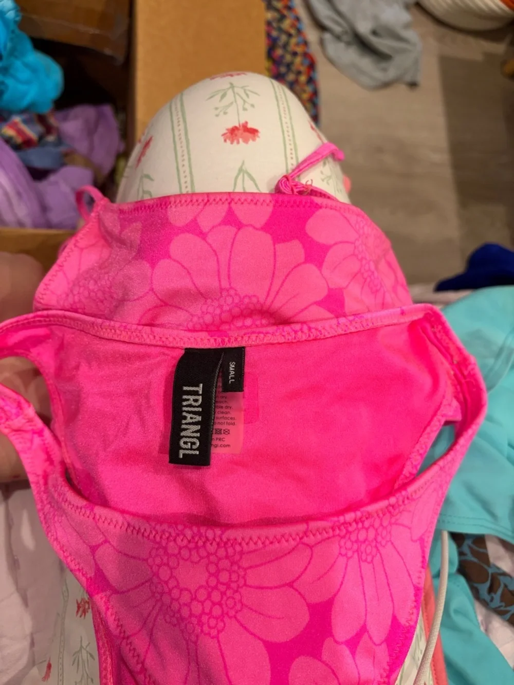 triangl swimwear Hot Pink Floral Bikini Set